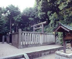 孝徳天皇陵(山田上ノ山古墳)