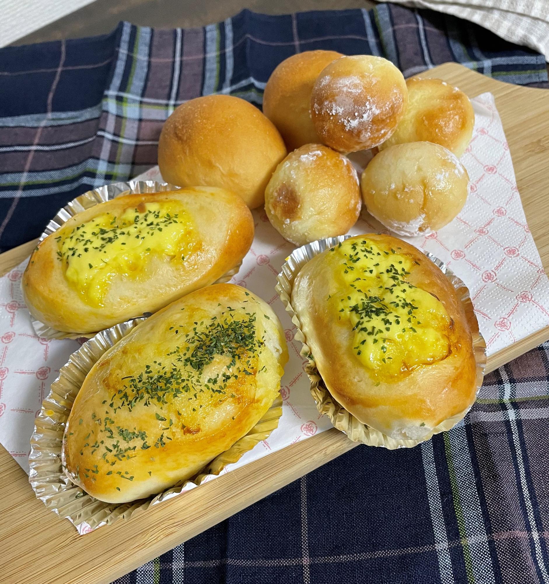 手作りパンの写真
